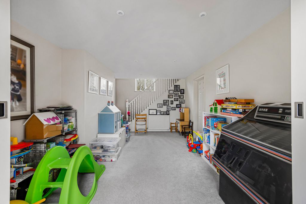 Additional image 11 of 5 bed detached house for saleBaunton Lane, Cirencester, Gloucestershire GL7