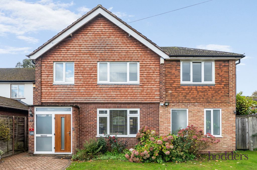 Additional image 21 of 3 bed detached house for saleLittle Green Lane, Chertsey, Surrey KT16