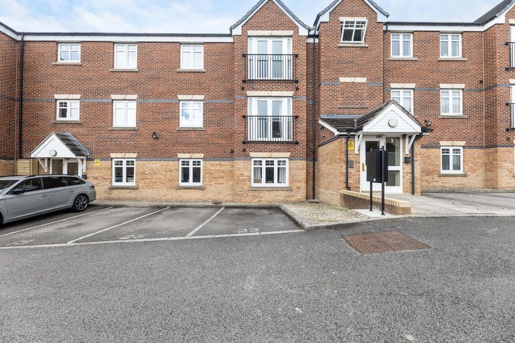 Additional image 15 of 2 bed flat for saleBellflower Close, Castleford WF10