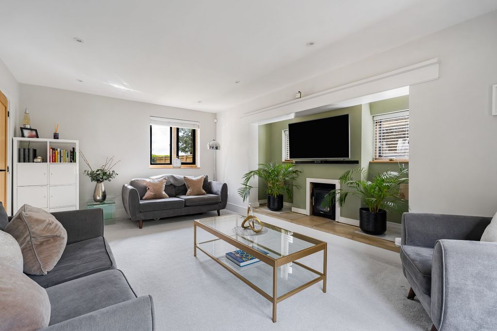 Additional image 3 of 4 bed detached house for saleSomerford Road, Cirencester, Gloucestershire GL7