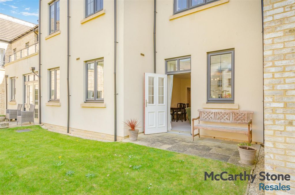 Additional image 28 of 1 bed flat for saleTrinity Road, Chipping Norton, Oxfordshire OX7