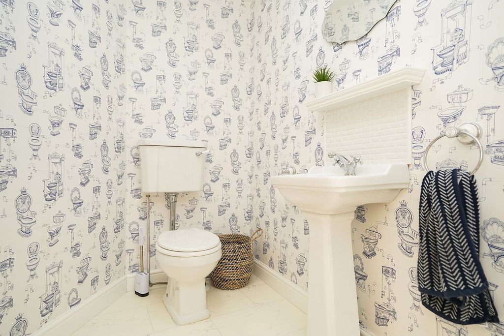 Additional image 26 of 6 bed semi-detached house for saleNewbold Road, Chesterfield S41