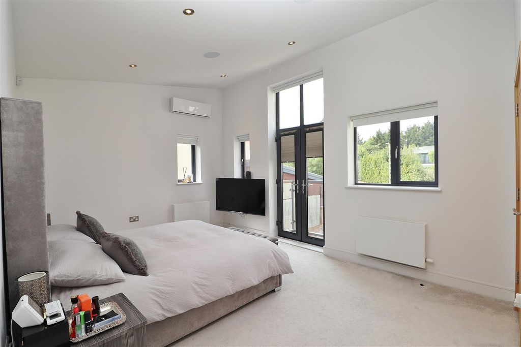 Additional image 17 of 4 bed detached house for saleSandy Lane, Bushey WD23