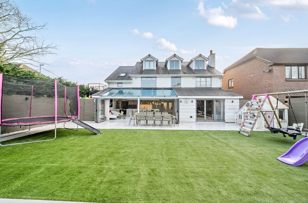 Additional image 30 of 5 bed detached house for saleLeesons Hill, Chislehurst BR7