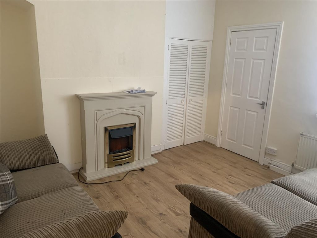 Additional image 7 of 2 bed flat for saleRosiland Avenue, Bedlington NE22