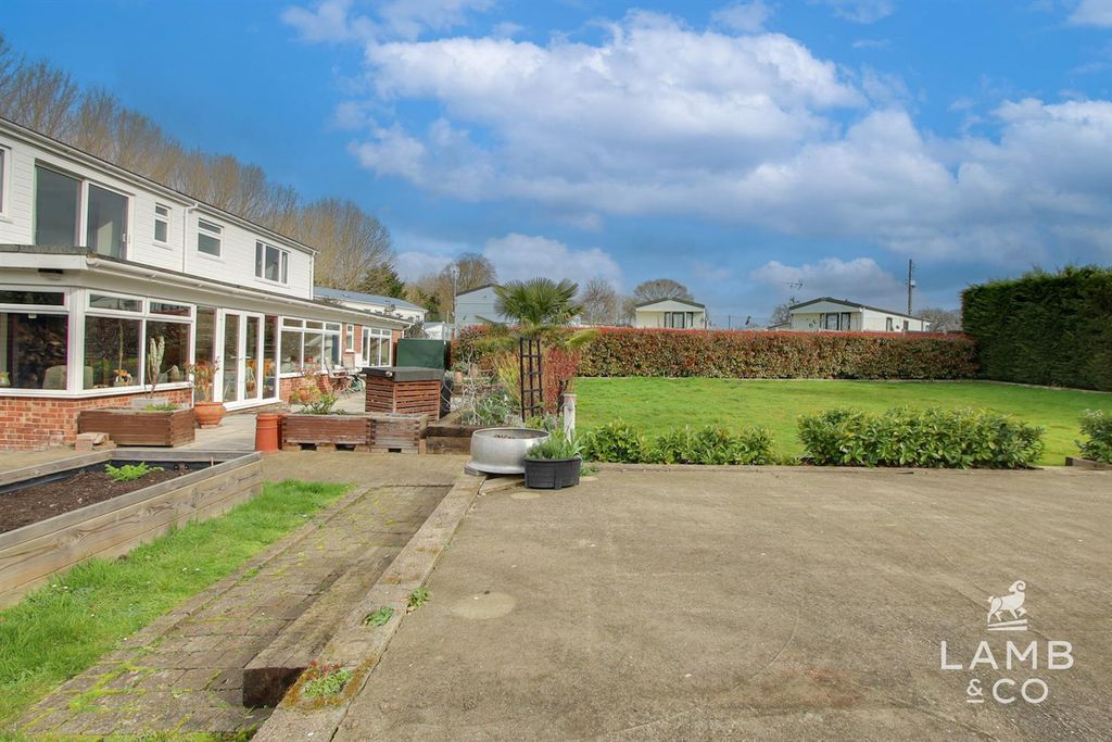 Additional image 35 of 5 bed detached house for saleLondon Road, Little Clacton CO16