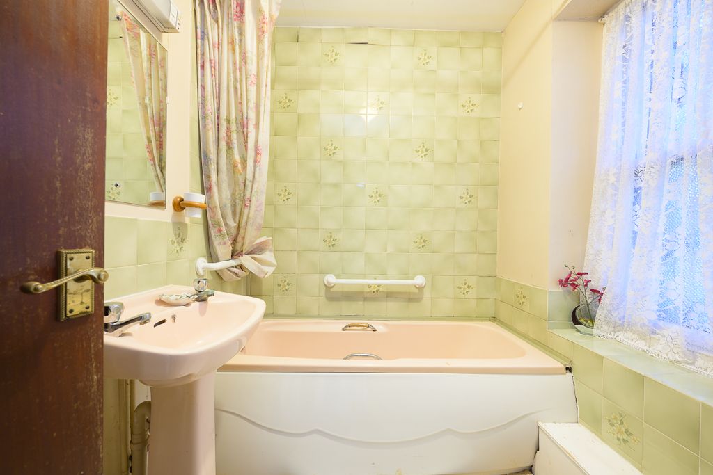 Additional image 15 of 8 bed detached house for saleSt. Whites Road, Cinderford GL14