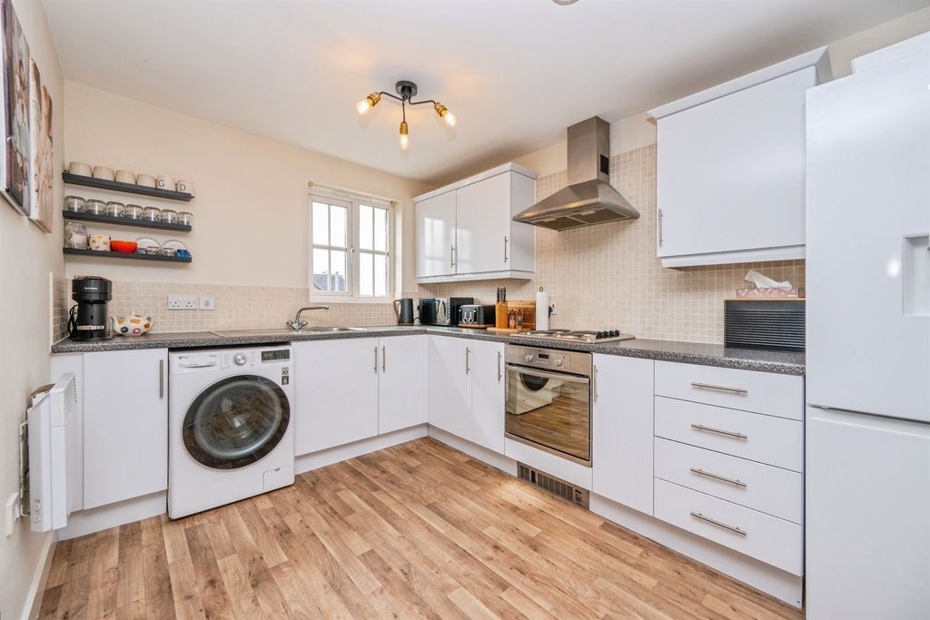 Additional image 2 of 2 bed flat for saleBurwaye Close, Lichfield WS13