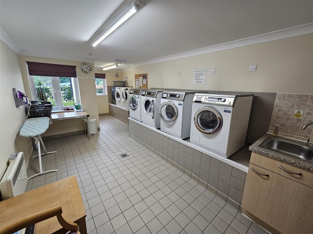 Additional image 13 of 1 bed flat for saleAbbey Rise, Tavistock PL19