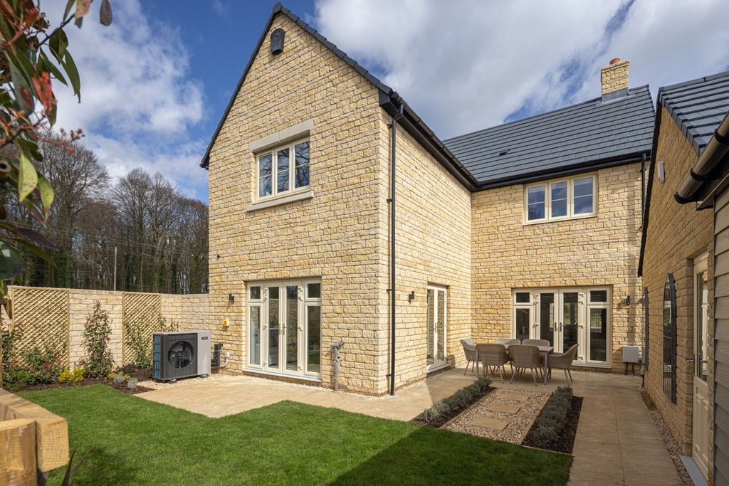 Additional image 15 of 4 bed detached house for saleBanbury Road, Chipping Norton OX7