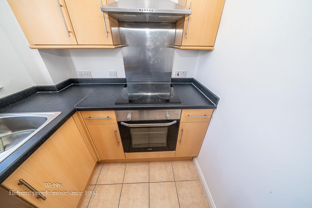Additional image 7 of 2 bed flat for saleBroad Street, Cannock WS11