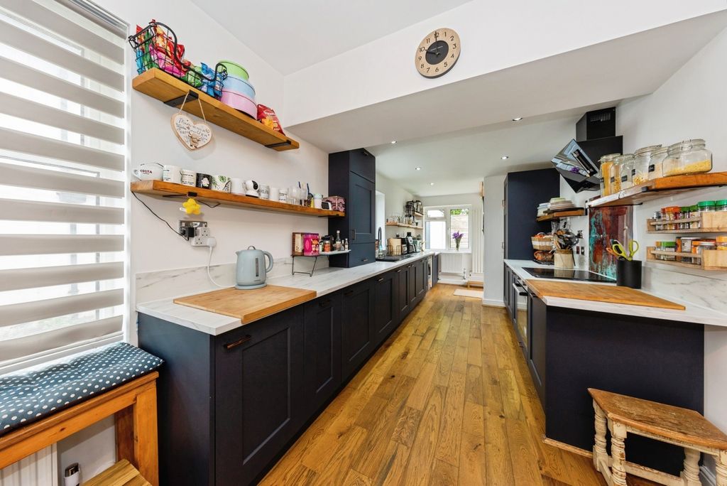 Additional image 3 of 4 bed semi-detached house for saleSteele Avenue, Carmarthen, Carmarthenshire SA31