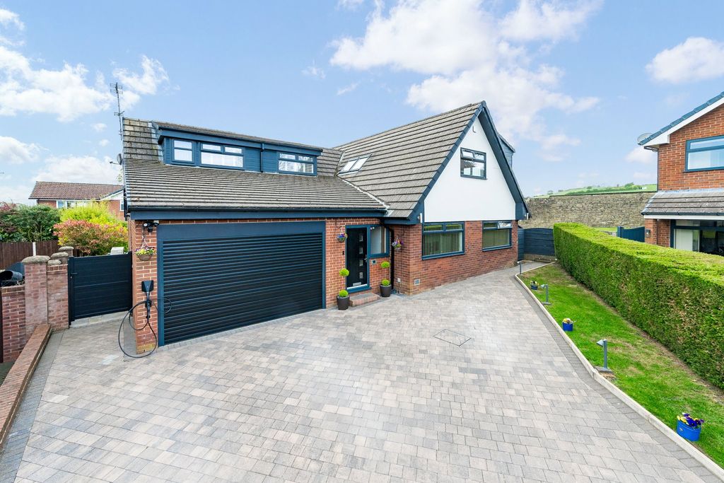 5 bed detached house for saleSlaidburn Drive, Bury BL8