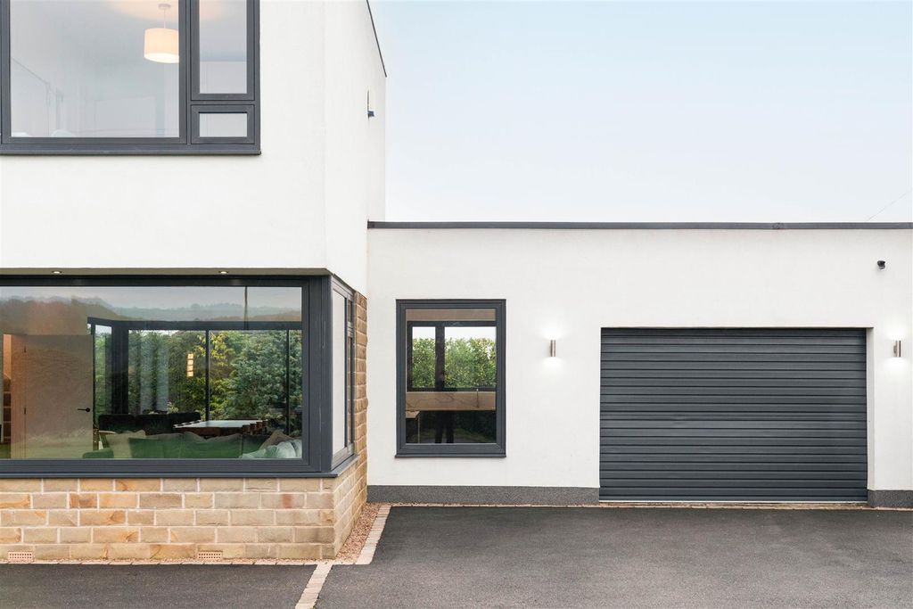 Additional image 47 of 4 bed detached house for saleWalton Back Lane, Walton, Chesterfield S42