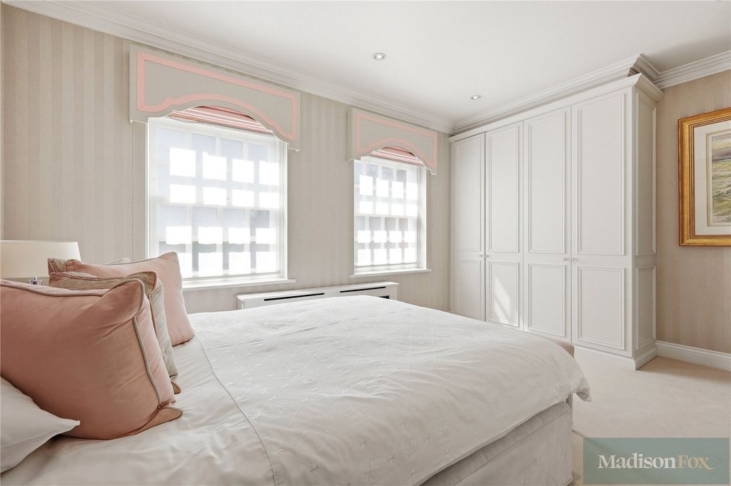 Additional image 29 of 5 bed detached house for saleHainault Road, Chigwell, Essex IG7