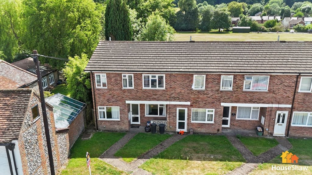 2 bed flat for saleWaterside, Chesham HP5