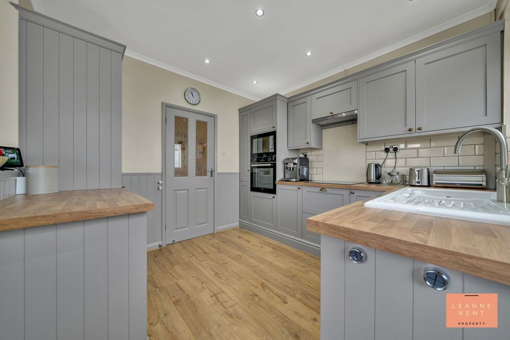 Additional image 3 of 3 bed detached house for salePontygwindy Road, Caerphilly CF83