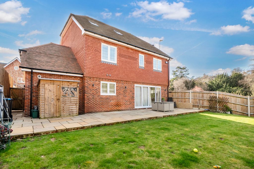 Additional image 8 of 5 bed detached house for saleThe Robins, Caterham CR3