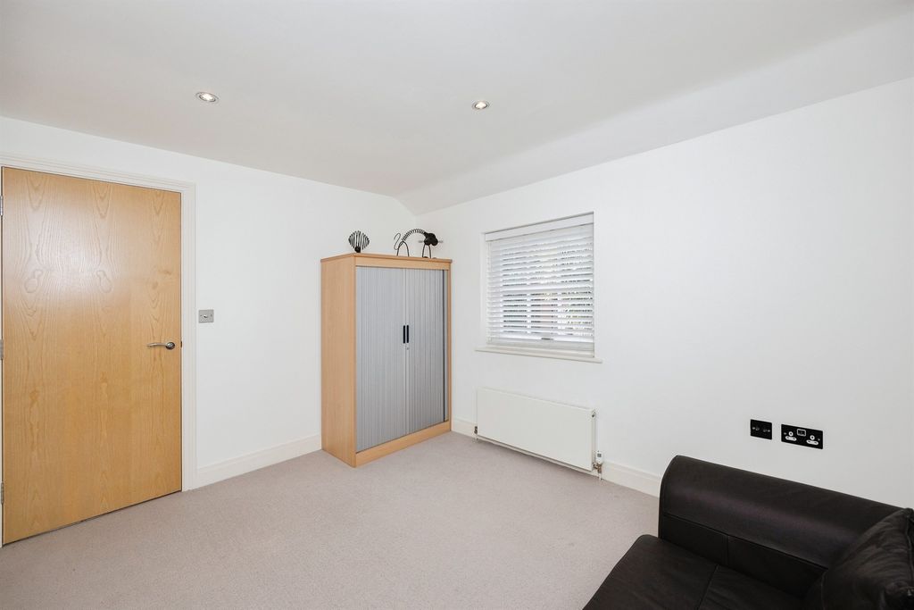 Additional image 12 of 2 bed flat for saleNew Dover Road, Canterbury CT1