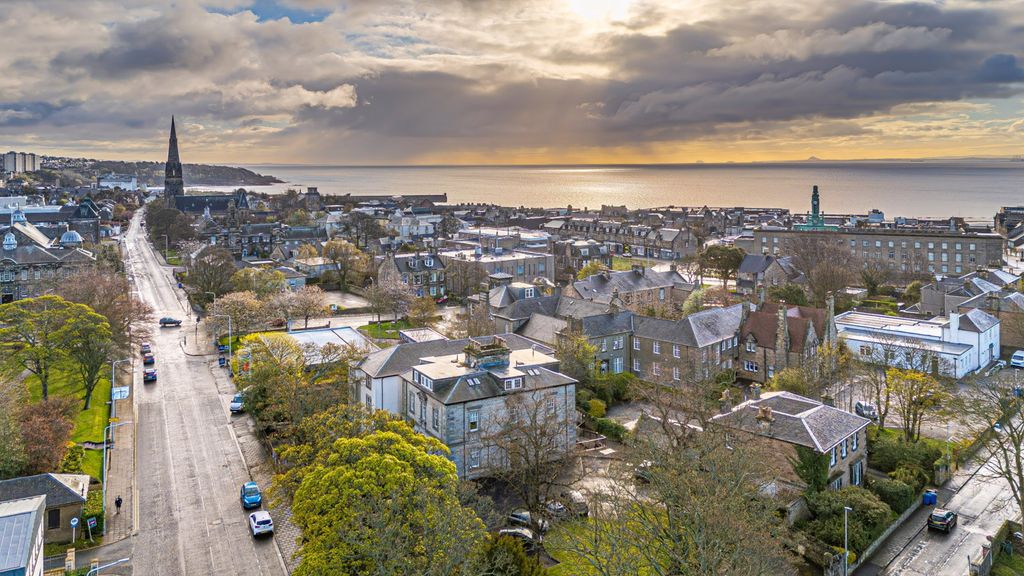 Additional image 20 of 2 bed flat for saleEast Fergus Place, Kirkcaldy KY1