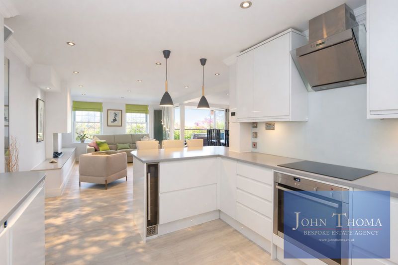 Additional image 6 of 3 bed flat for saleManor Road, Chigwell IG7