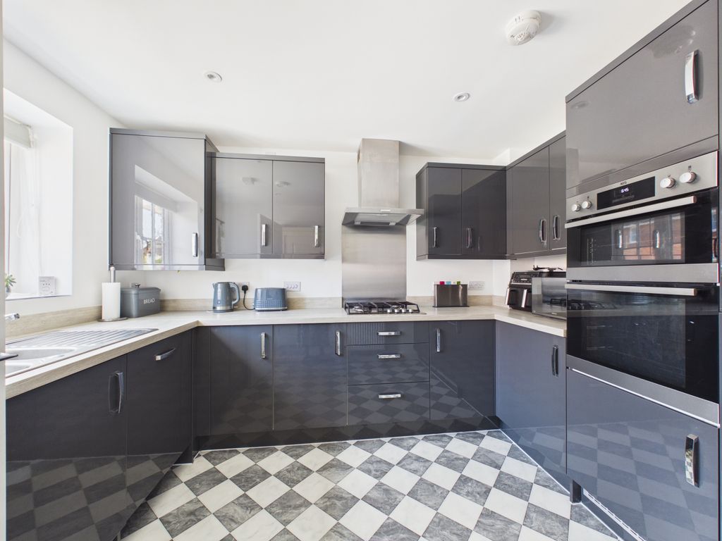 Additional image 16 of 3 bed detached house for saleMoor Close, Chinnor, Oxfordshire OX39