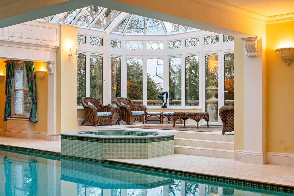 Additional image 25 of 6 bed detached house for saleTupwood Lane, Caterham CR3