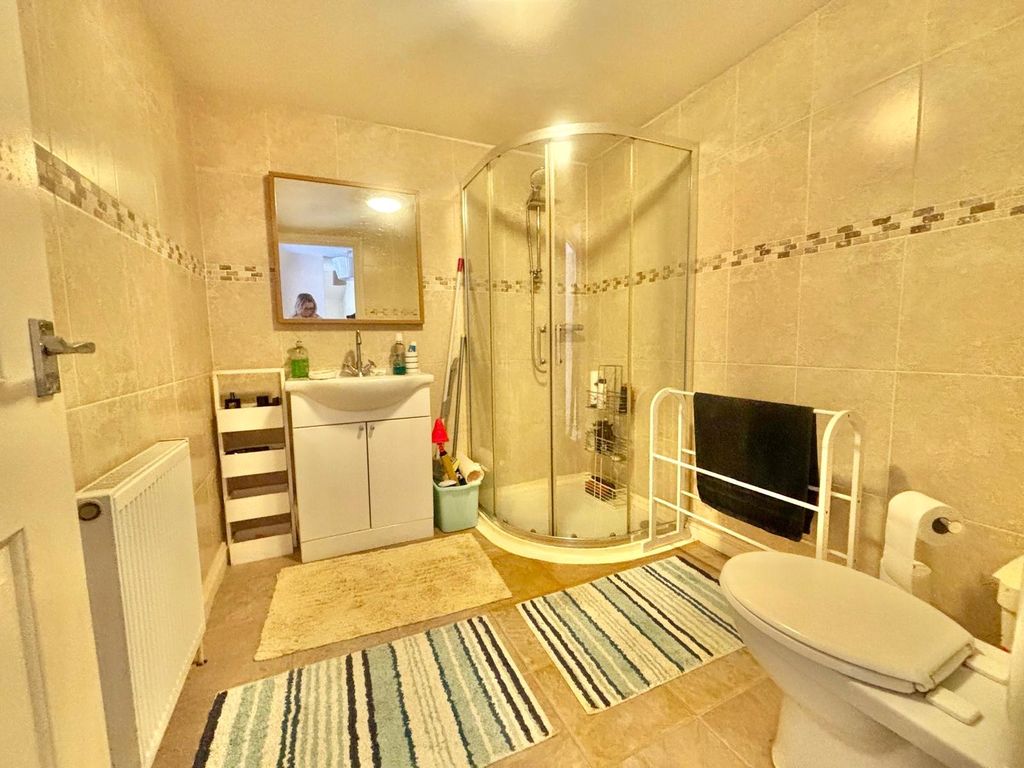 Additional image 7 of 2 bed flat for saleSouth Street, South Molton, Devon EX36