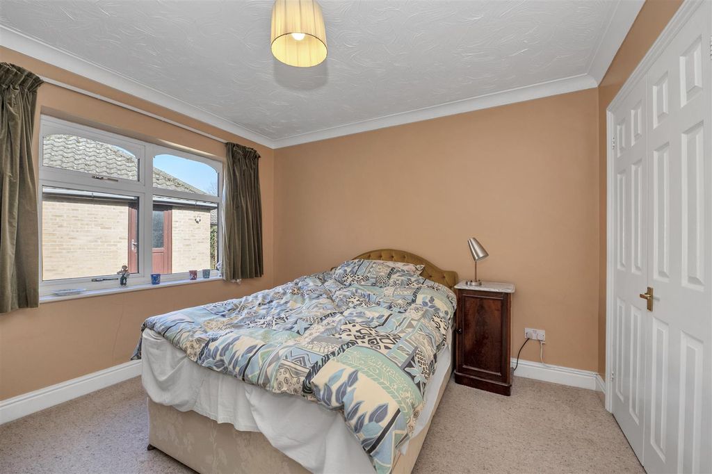Additional image 14 of 3 bed detached bungalow for salePine Leys, Bury St Edmunds IP32
