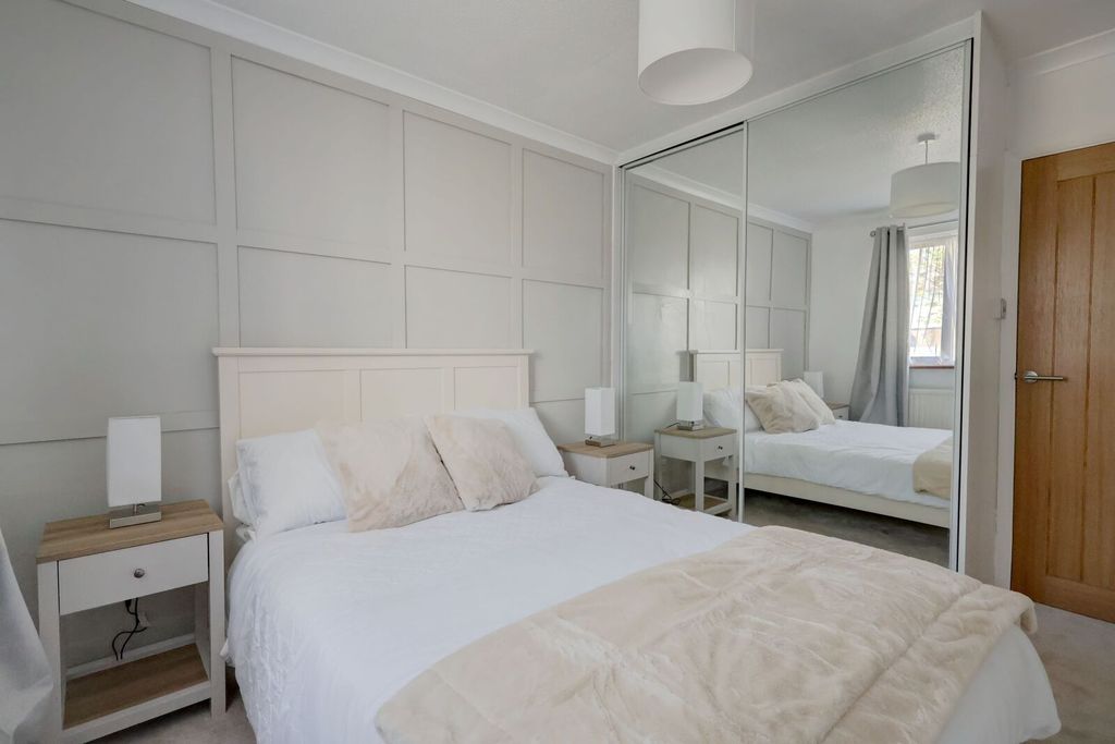 Additional image 6 of 1 bed flat for saleSummerleys Road, Princes Risborough, Buckinghamshire HP27