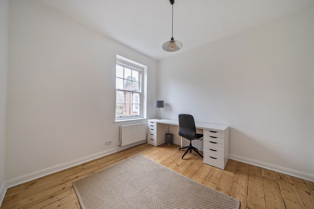 Additional image 5 of 2 bed flat for saleManor Park, Chislehurst BR7