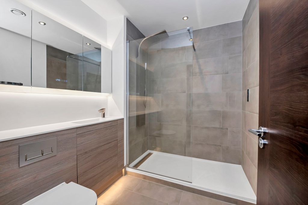 Additional image 8 of 2 bed flat for saleHarland Court, Bury St. Edmunds IP32
