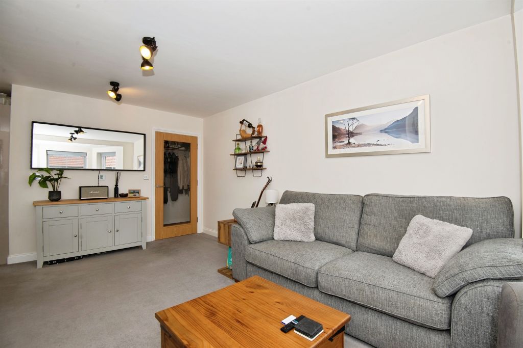 Additional image 8 of 2 bed flat for saleGoodearl Place, Princes Risborough HP27