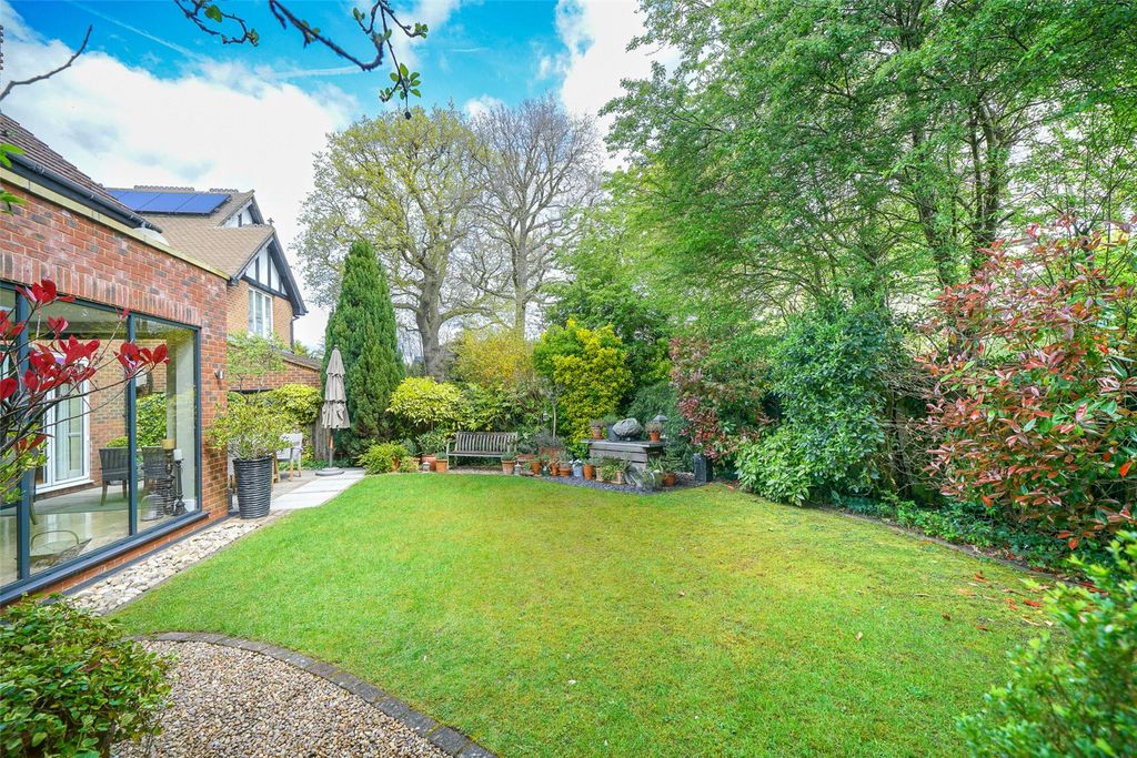 Additional image 16 of 5 bed detached house for saleChiltern Close, Bushey, Hertfordshire WD23