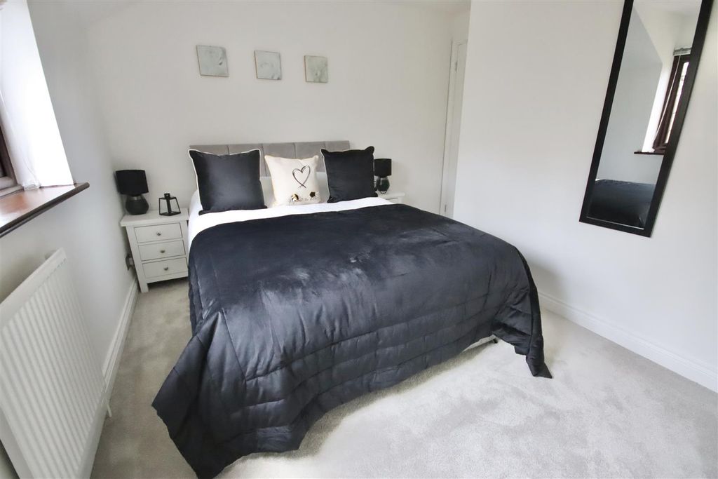 Additional image 19 of 4 bed detached house for saleExeter Close, Chippenham SN14