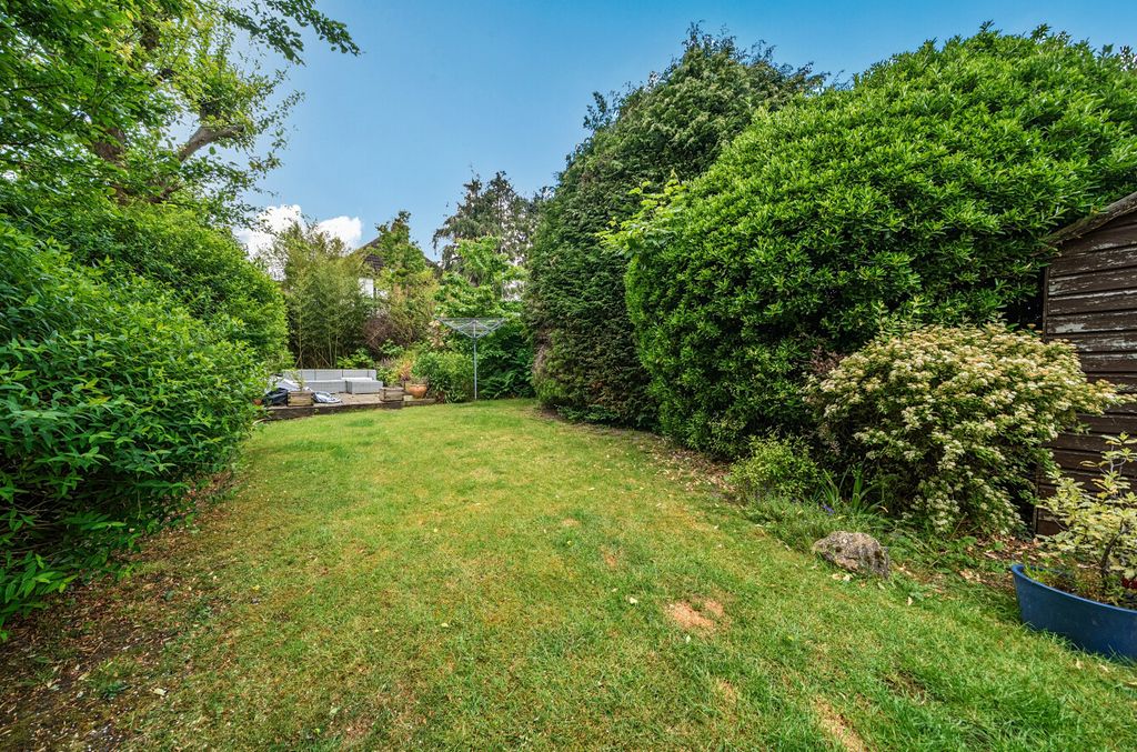 Additional image 16 of 4 bed semi-detached house for saleEdgebury, Chislehurst, Kent BR7