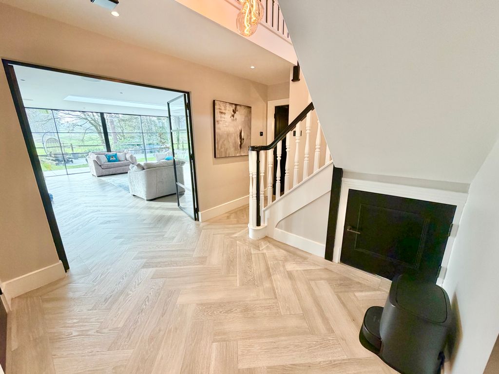 Additional image 7 of 5 bed detached house for salePrior Croft Close, Camberley GU15