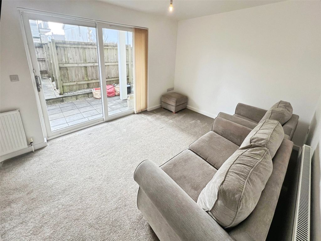 Additional image 5 of 2 bed flat for saleNorth Parade, Camborne, Cornwall TR14