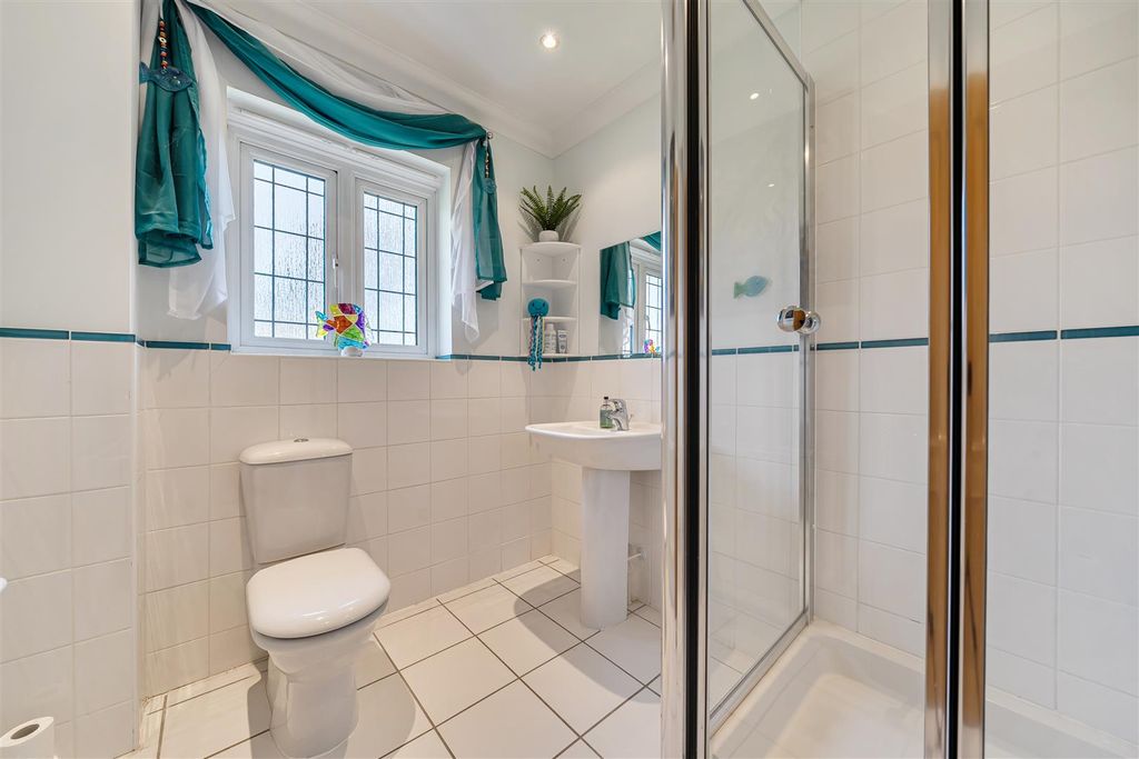 Additional image 25 of 5 bed detached house for saleGolf Drive, Camberley GU15