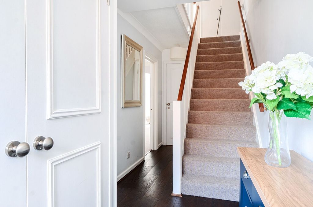 Additional image 14 of 3 bed flat for saleChapel Street, Chichester PO19