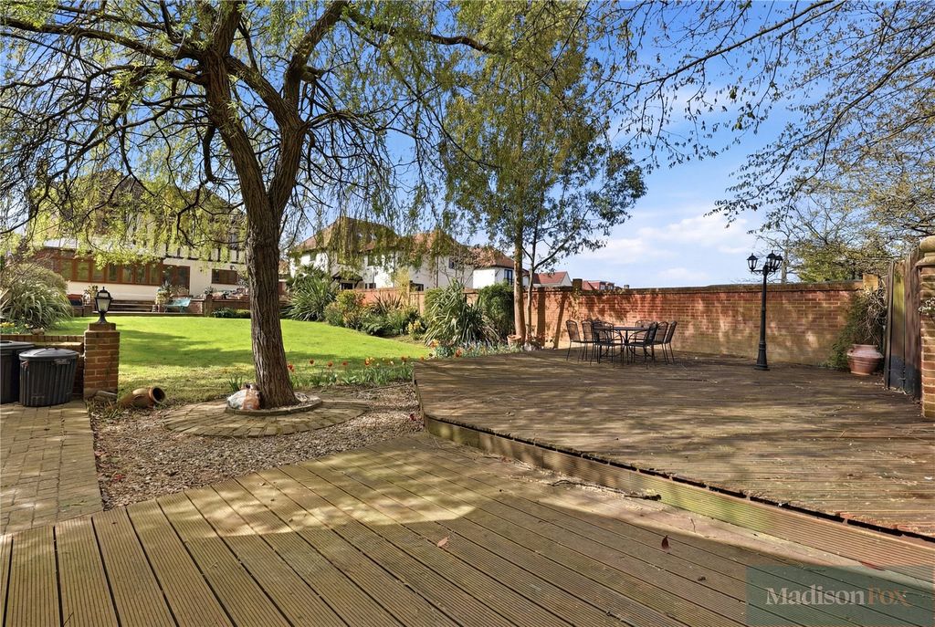 Additional image 39 of 6 bed detached house for saleTomswood Road, Chigwell IG7