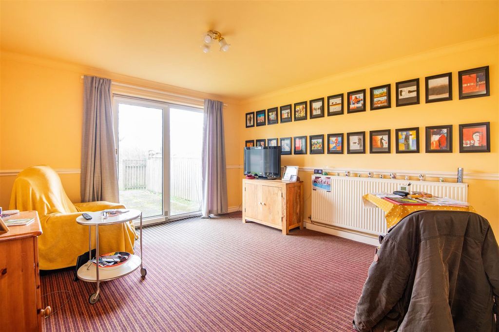 Additional image 2 of 3 bed flat for saleFell View, Chorley PR6