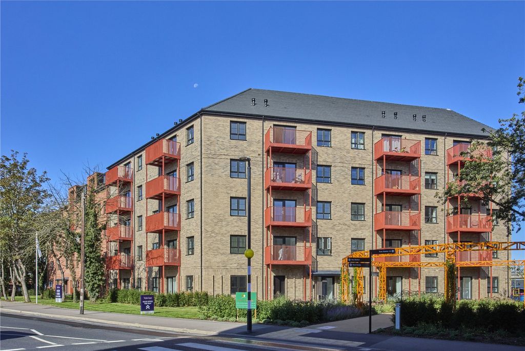 Additional image 10 of 2 bed flat for saleTayfen Court, Tayfen Road, Bury St. Edmunds, Suffolk IP33