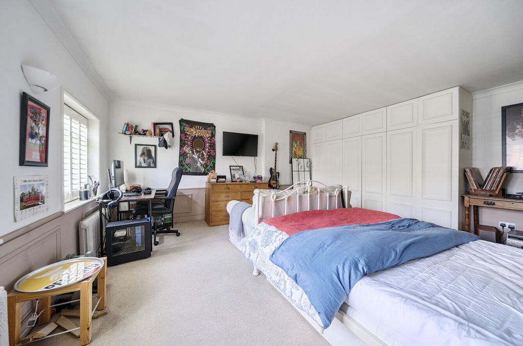 Additional image 40 of 4 bed detached house for saleGuildford Street, Chertsey, Surrey KT16
