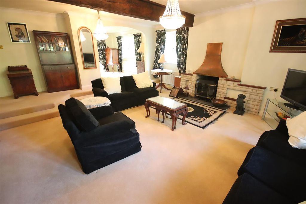 Additional image 4 of 4 bed detached house for saleOld Hardenhuish Lane, Chippenham SN14