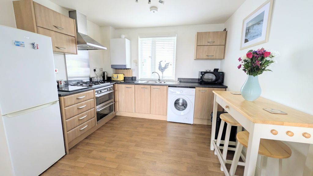 Additional image 4 of 1 bed flat for saleVyvyan House, Kerrier Way, Camborne, Cornwall TR14