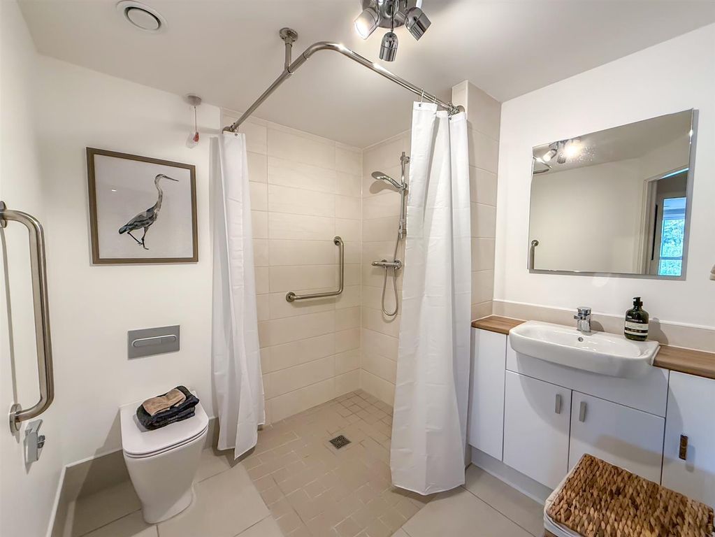 Additional image 13 of 2 bed flat for saleDevonshire Place, Station Road, Buxton SK17