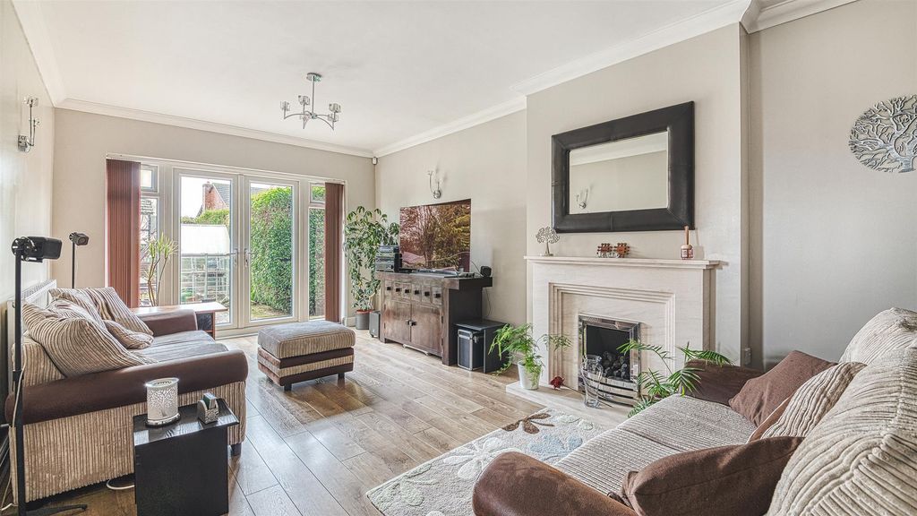 Additional image 8 of 5 bed detached house for saleBeamhill Road, Stretton, Burton-On-Trent DE13