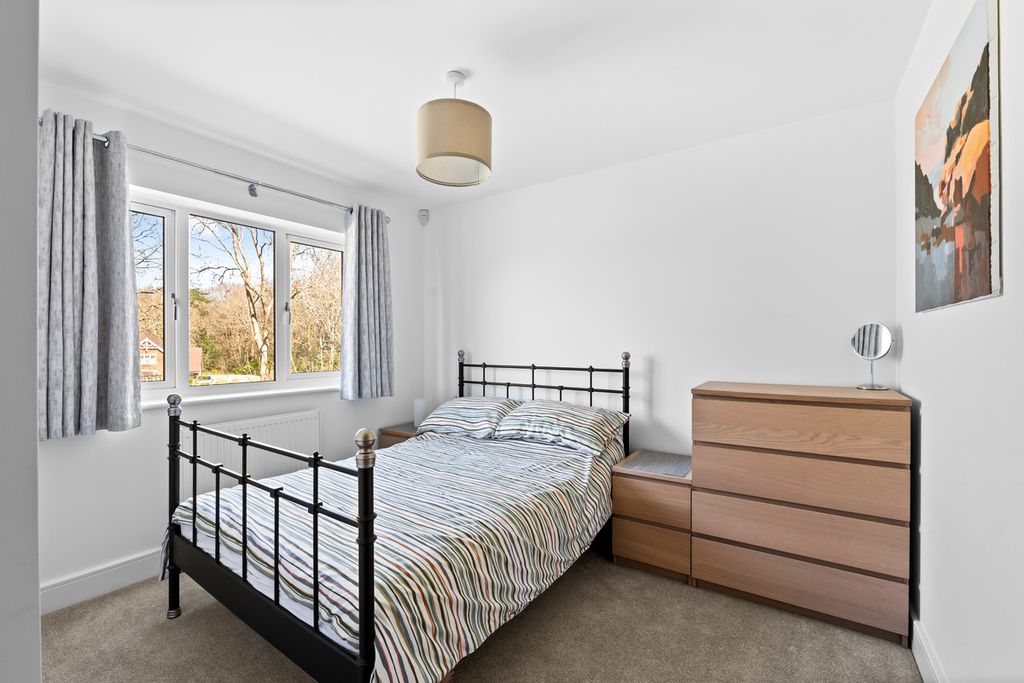 Additional image 8 of 4 bed detached house for salePorkele Place, Caterham CR3