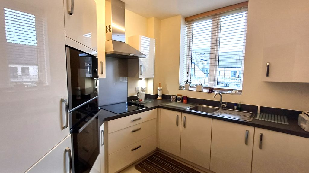 Additional image 9 of 2 bed flat for saleTrinity Road, Chipping Norton OX7